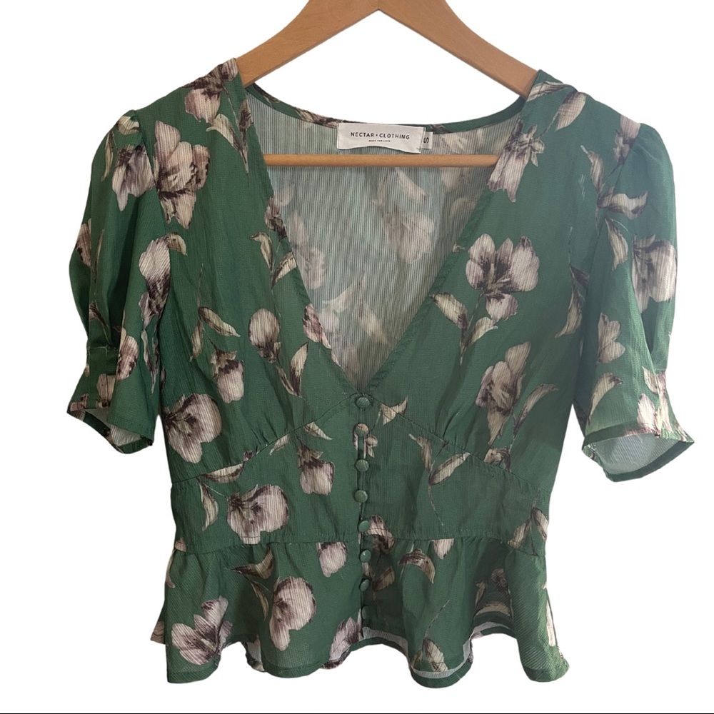 Nectar Clothing Emerald Green Top Floral Print